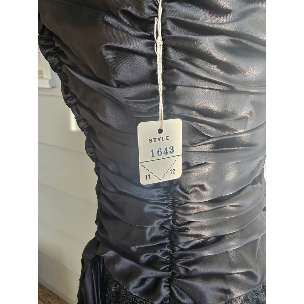 Vintage 1970s Black Lace & Satin Dress | Goth Witchy Halloween Prom S/M - Picture 4 of 9